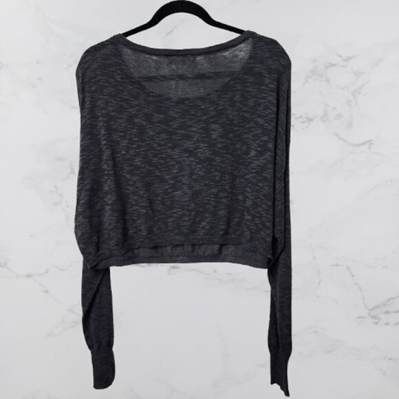 NATURAL LIFE cropped gray top - Picture 5 of 5